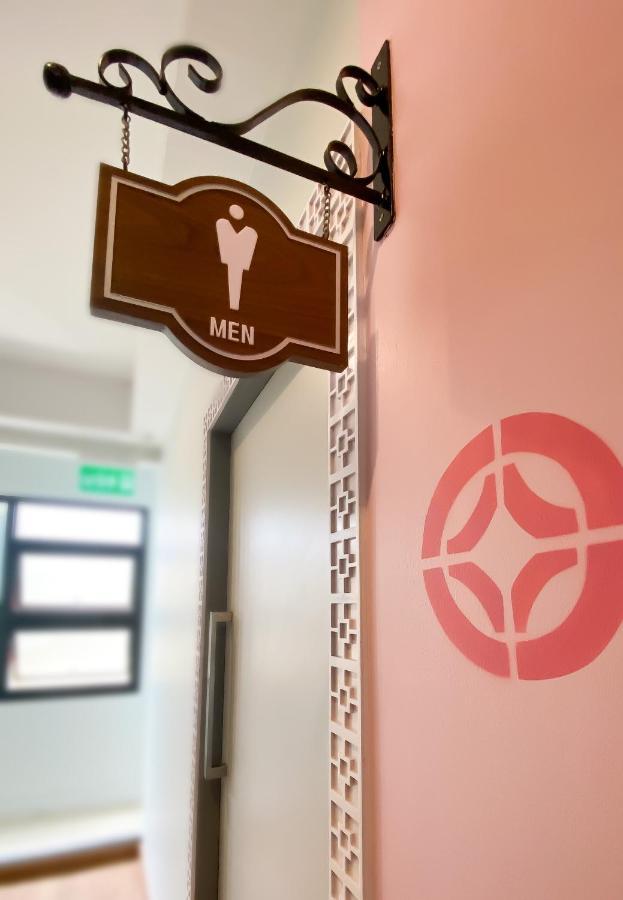 Hostel Capzule Bed Phuket Exterior foto